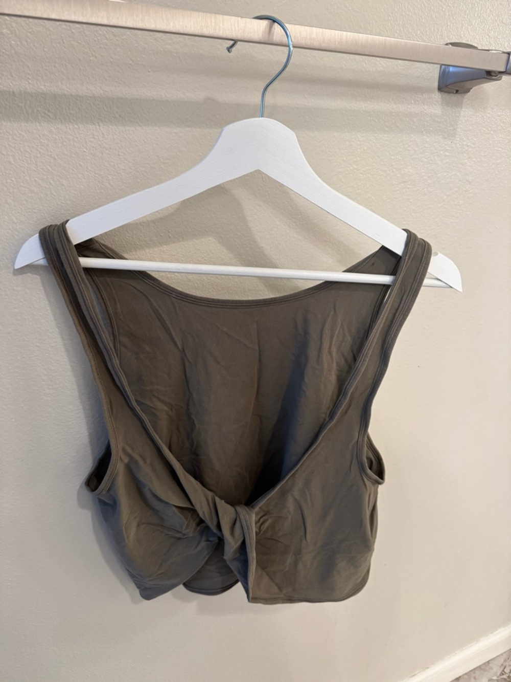 Lululemon Twist Back Tank Top - Olive